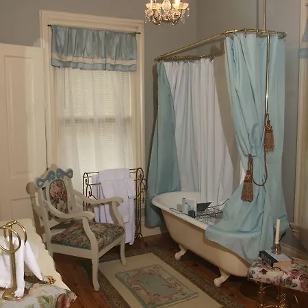 Apple Tree Lane Bed & Breakfast-3